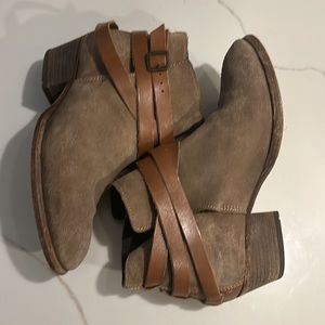 “H” European suede booties with leather wraps pull on Size 38